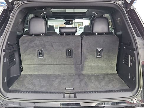 Used 2024 GMC Acadia Denali image 33