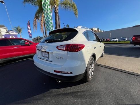 Used 2014 INFINITI QX50 Journey w/ Premium Package image 10