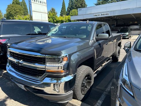 Used 2017 Chevrolet Silverado 1500 LT w/ All Star Edition AWD/4WD image 1