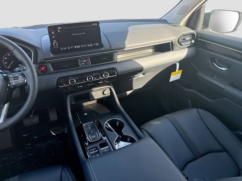 New 2025 Honda Pilot EX-L image 18