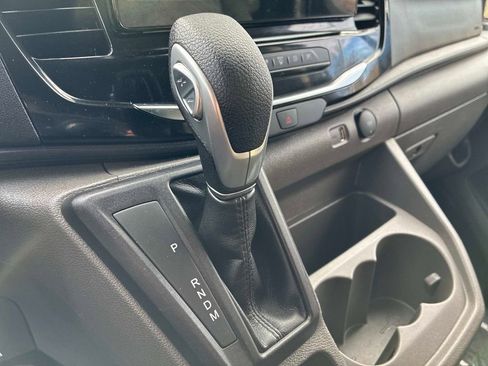 Used 2023 Ford Transit 350 XLT image 31