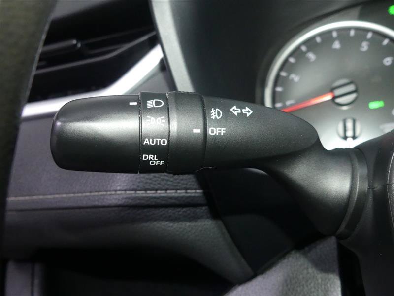 Used 2021 Toyota RAV4 XLE AWD/4WD image 34