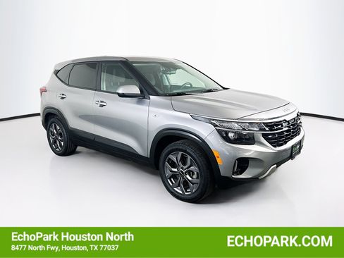 Used 2024 Kia Seltos LX AWD/4WD image 1