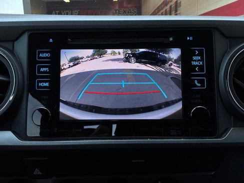 Used 2019 Toyota Tacoma TRD Sport w/ Technology Package AWD/4WD image 30