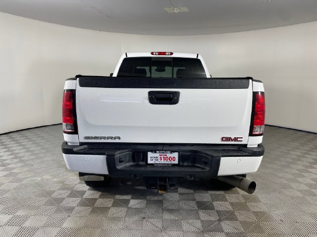 Used 2013 GMC Sierra 2500 Denali w/ Suspension Package, Off-Road AWD/4WD image 16