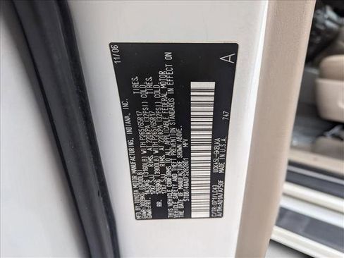 Used 2007 Toyota Sequoia Limited image 25