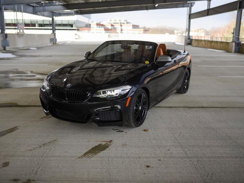 Used 2019 BMW M240i xDrive Convertible w/ Premium Package image 10