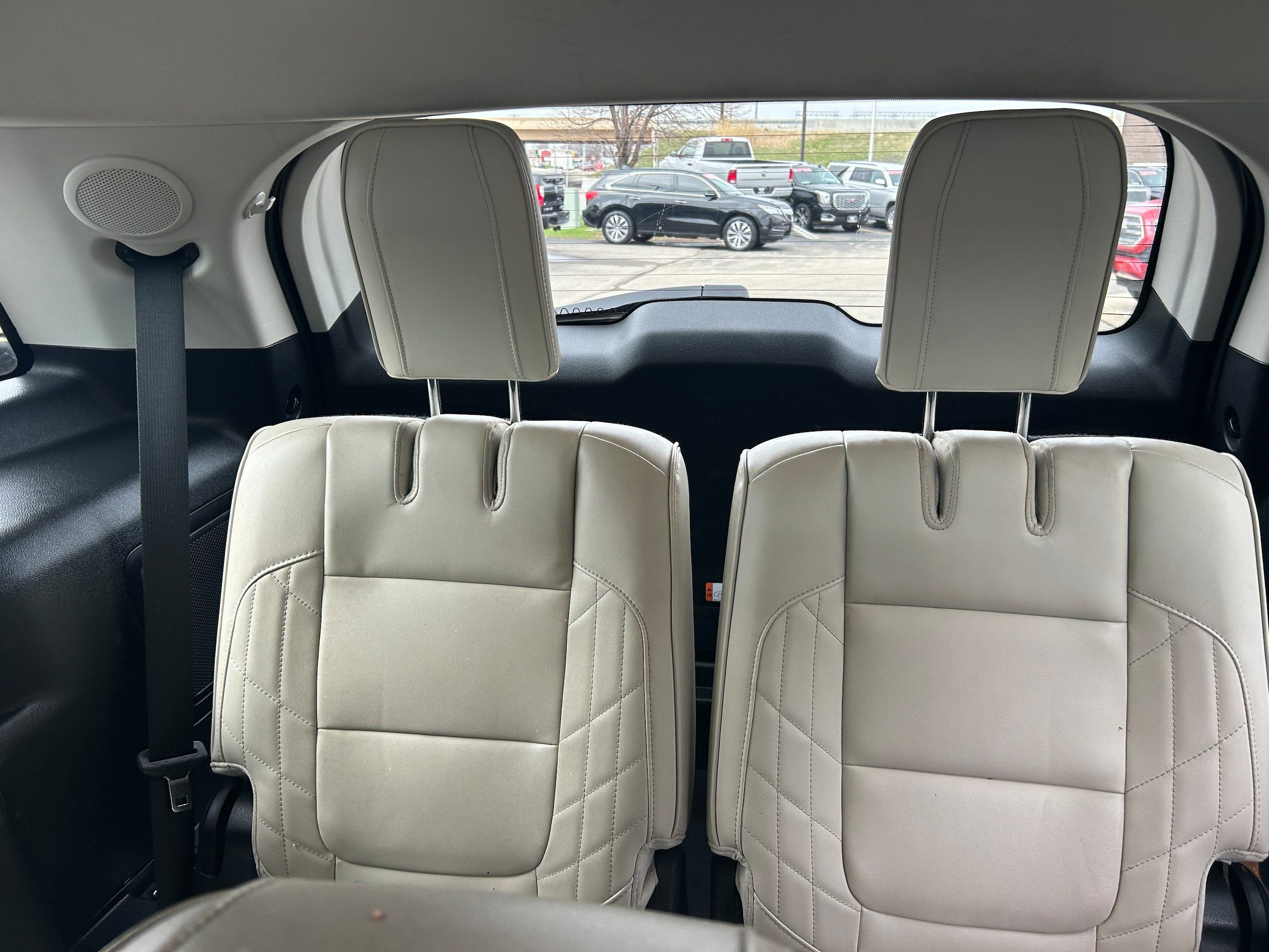 Used 2016 Ford Explorer Platinum AWD/4WD image 7