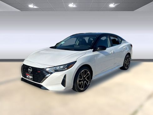 New 2025 Nissan Sentra SR image 1