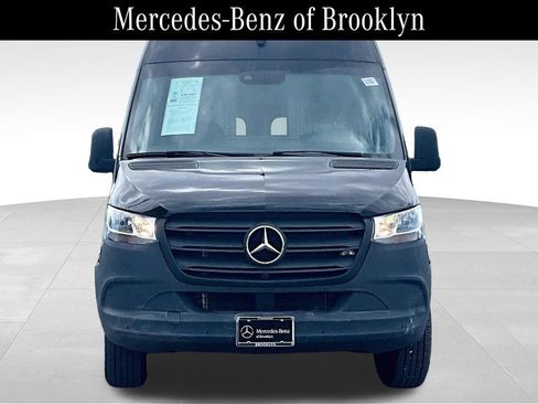 Used 2023 Mercedes-Benz Sprinter 2500 image 3