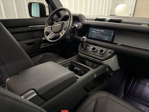 Used 2024 Land Rover Defender 110 S AWD/4WD image 19