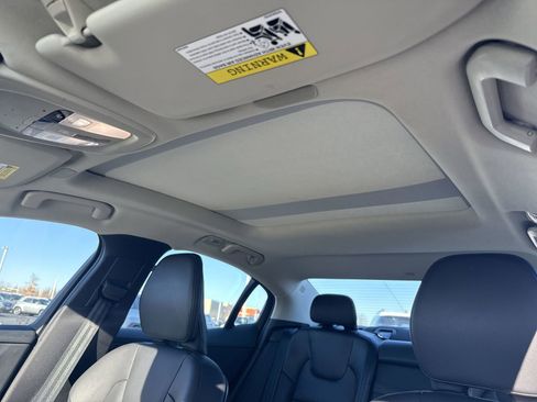 Used 2024 Volvo S60 B5 Core image 23