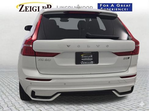 Used 2025 Volvo XC60 B5 Plus AWD/4WD image 12