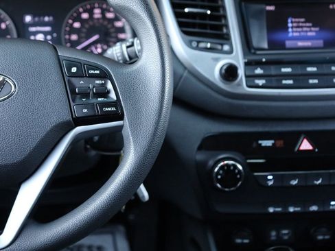 Used 2016 Hyundai Tucson SE image 33