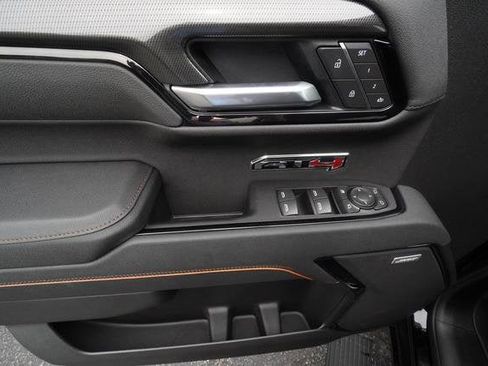 New 2026 GMC Sierra 1500 AT4 w/ AT4 Premium Package AWD/4WD image 16