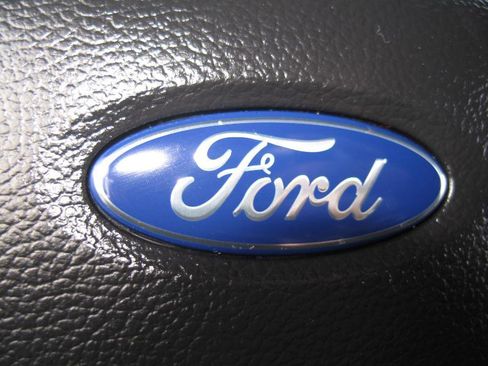 Used 2019 Ford F150 XLT w/ Equipment Group 302A Luxury image 21