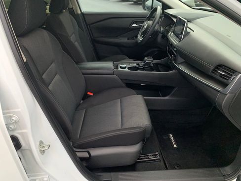Used 2024 Nissan Rogue SV AWD/4WD image 31