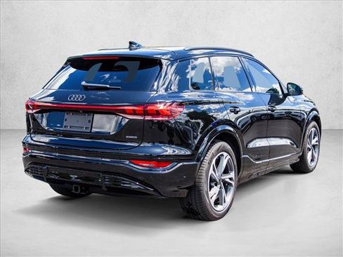 New 2027 Audi Q6 e-tron Prestige AWD/4WD image 5