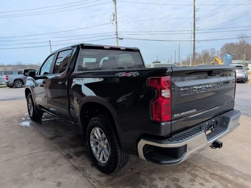 Used 2022 Chevrolet Silverado 1500 LT image 5