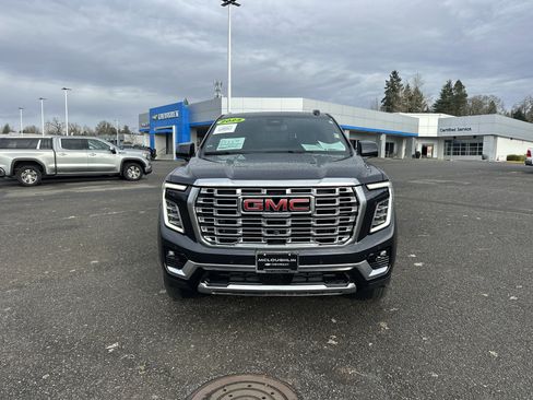 Used 2025 GMC Yukon XL Denali image 8