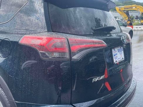 Used 2017 Toyota RAV4 Limited w/ Carpet Mat Package AWD/4WD image 13