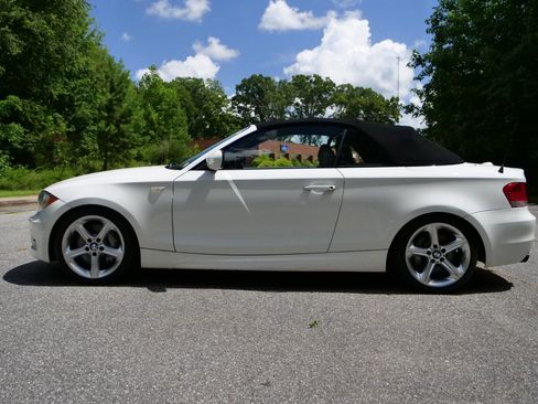 Used 2011 BMW 135i Convertible RWD image 45