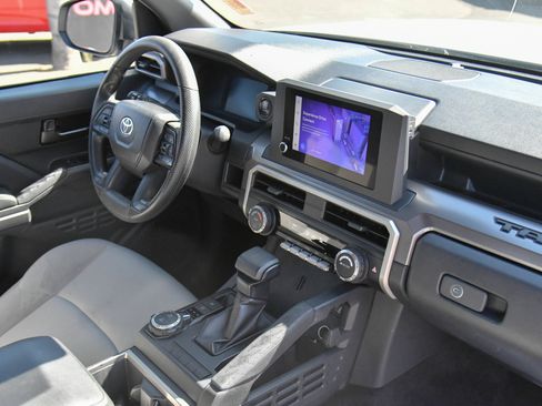Used 2024 Toyota Tacoma SR5 AWD/4WD image 45