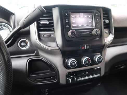 Used 2024 RAM 5500 Tradesman w/ Chrome Appearance Group AWD/4WD image 12