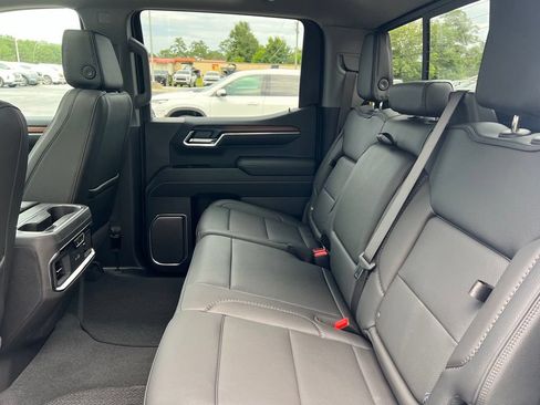 New 2026 GMC Sierra 1500 Denali w/ Denali Reserve Package AWD/4WD image 10