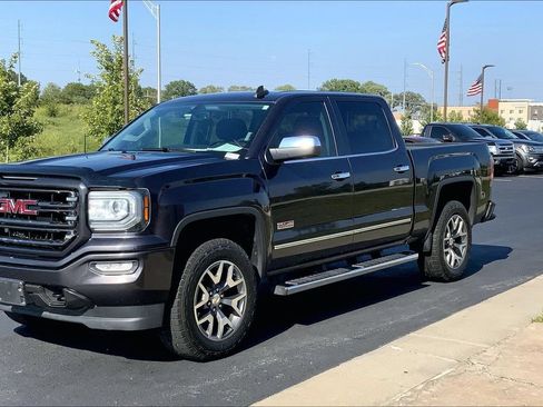 Used 2016 GMC Sierra 1500 SLE w/ All-Terrain Package AWD/4WD image 5