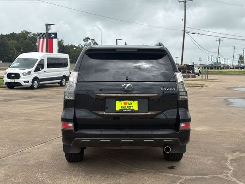 Used 2023 Lexus GX 460 w/ Black Line Special Edition AWD/4WD image 10