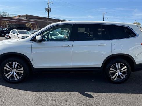 Used 2017 Honda Pilot EX-L image 3
