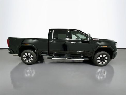 New 2026 GMC Sierra 2500 Denali w/ Denali Reserve Package image 8