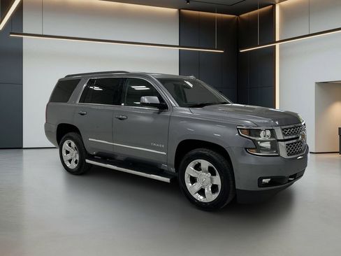 Used 2018 Chevrolet Tahoe LT w/ LT Signature Package RWD image 7
