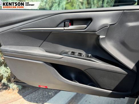 Used 2026 Toyota Camry SE FWD image 18