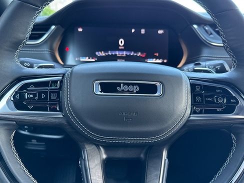 New 2025 Jeep Grand Cherokee Overland w/ Adv Protech Group III image 29