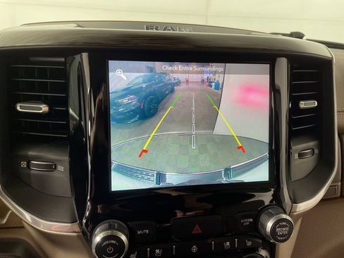 Used 2019 RAM 1500 Laramie image 16