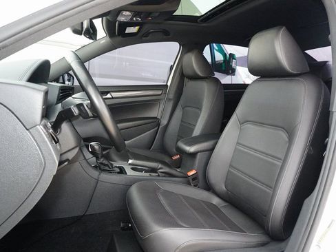 Used 2022 Volkswagen Passat 2.0T R-Line image 27