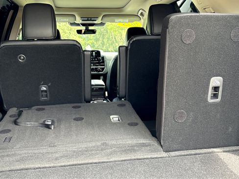 Certified 2025 Nissan Pathfinder Platinum image 20