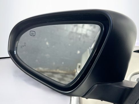 Used 2015 Toyota Avalon Limited w/ Technology Package image 16