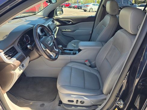 Used 2017 GMC Acadia SLT image 13