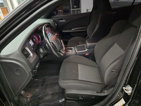 Used 2023 Dodge Charger Scat Pack w/ Harman/Kardon Audio Group image 18