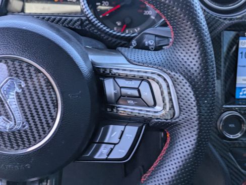 Used 2017 Ford Mustang Shelby GT350 RWD image 21
