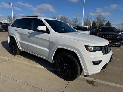 Used 2018 Jeep Grand Cherokee Altitude