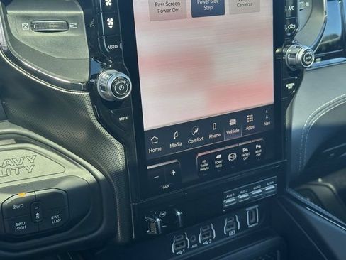 New 2026 RAM 3500 Limited AWD/4WD image 27