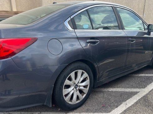Used 2015 Subaru Legacy 2.5i Premium w/ Moonroof Package AWD/4WD image 8