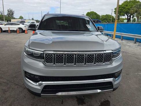 Used 2023 Jeep Grand Wagoneer Series II image 2