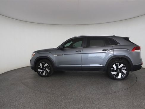 Used 2024 Volkswagen Atlas Cross Sport SE image 8