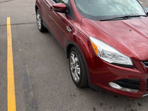 Used 2015 Ford Escape Titanium FWD image 3
