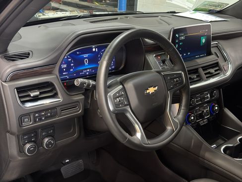 Used 2023 Chevrolet Tahoe LT w/ Luxury Package AWD/4WD image 18